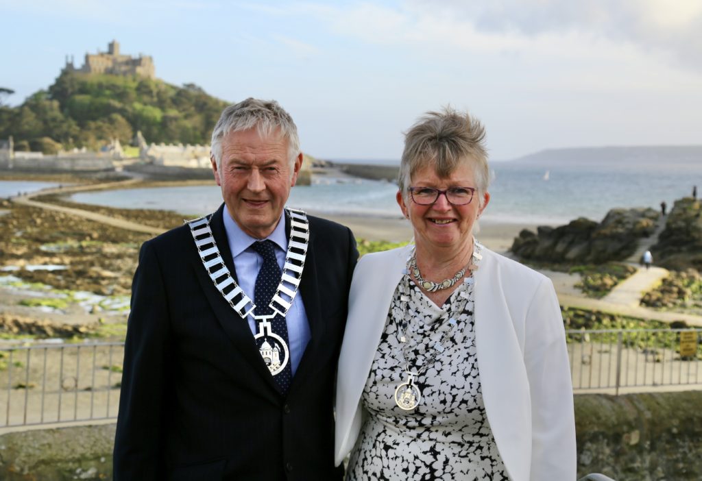 Marazion New Town Mayor And Mayoress In Maypole Gardens